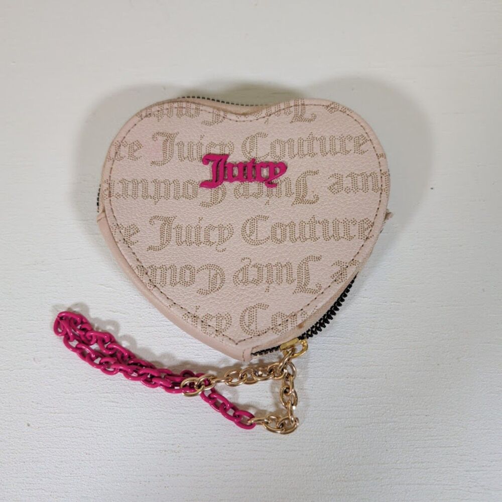 Juicy Couture "Can't Tame Her Heart" Zip-Around Wristlet